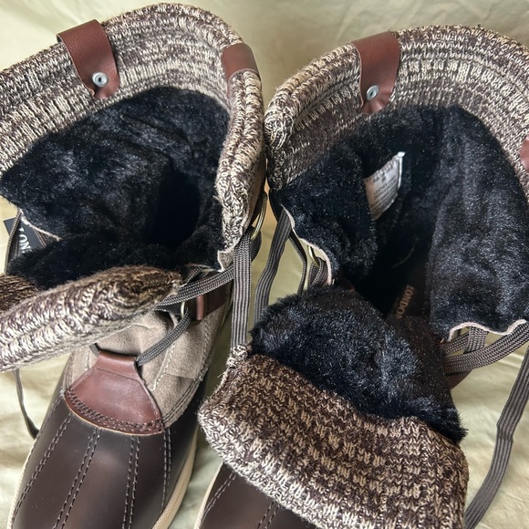 London Fog Winter Boots - Picture 3 of 4